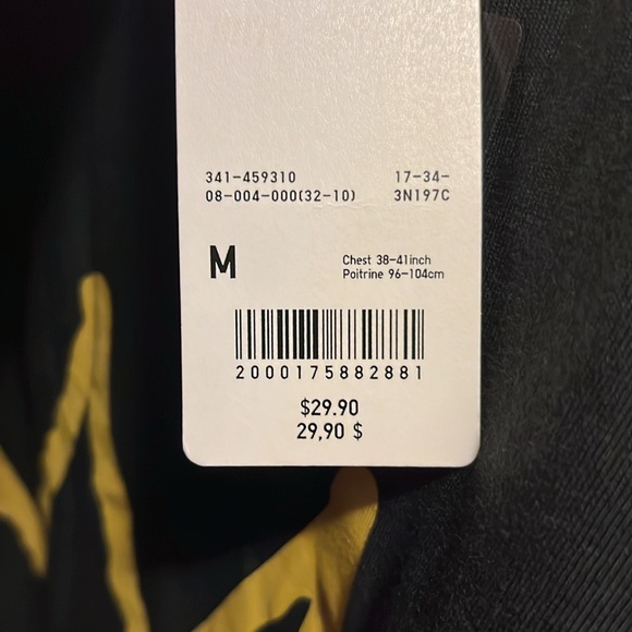 Never worn medium Basquiat graphic tee - Picture 4 of 4